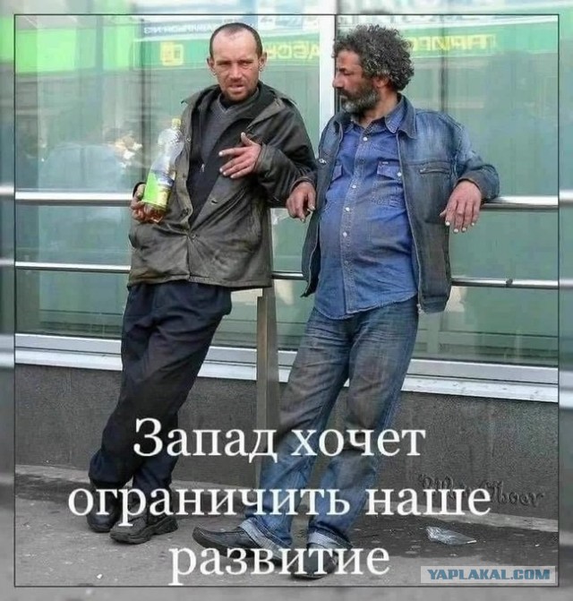 Массированный удар наносится по Украине: ракеты и дроны летят над страной к целям в центре и на западе страны