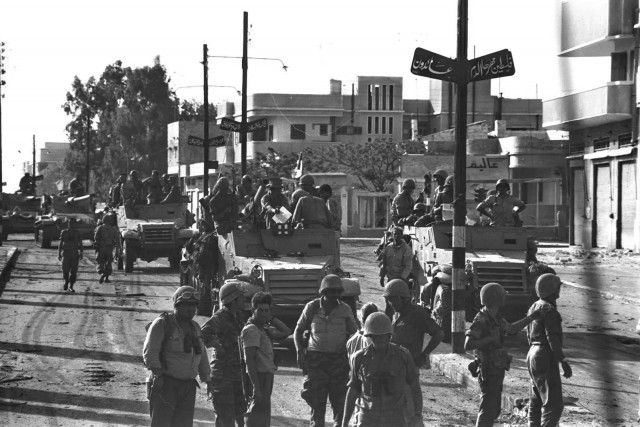 Лица, события, эпохи: редкие исторические фотографии, которые перенесут вас в другое время