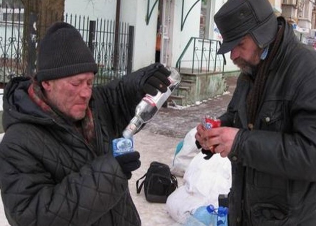 Весенний всплеск алкогольного психоза может начаться в России