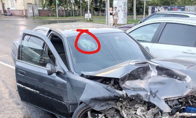 Красиво причалил