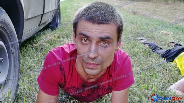 В Новочеркасске предприниматель самостоятельно задержал подозреваемых в краже баннеров, так и не дождавшись помощи от полиции