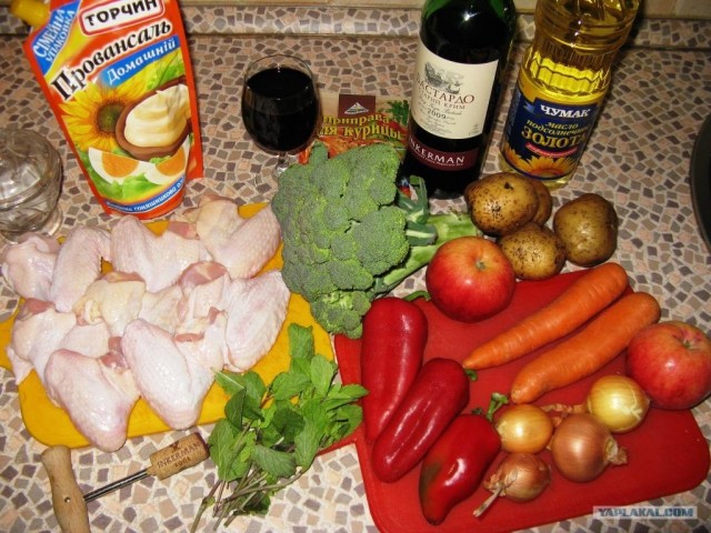 Ноги, хвосты… главное – крылья!, Кура-International–2, куриные крылья