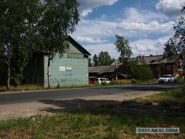 Опять ракеты полетели