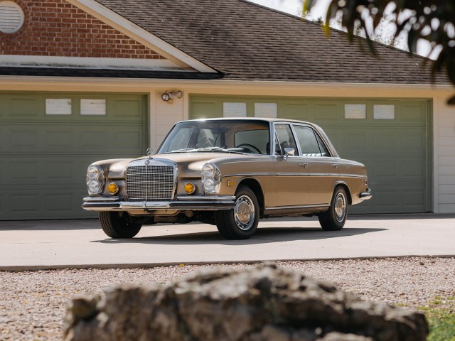 W126 и немного тюнинга. Красивых автофото пост. PS. И W124