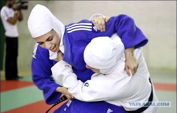 Дзюдоистку из Ирана не пустили на татами в Екатеринбурге из-за отказа снять хиджаб