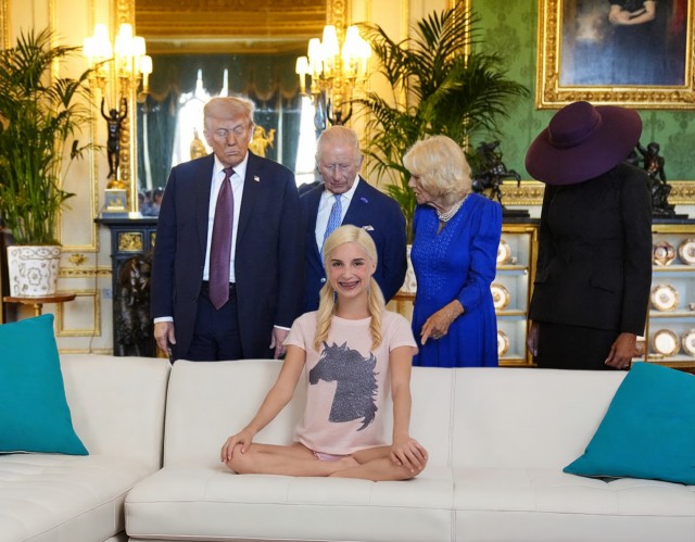 Дональд и Мелания Трамп приехали к Карлу III