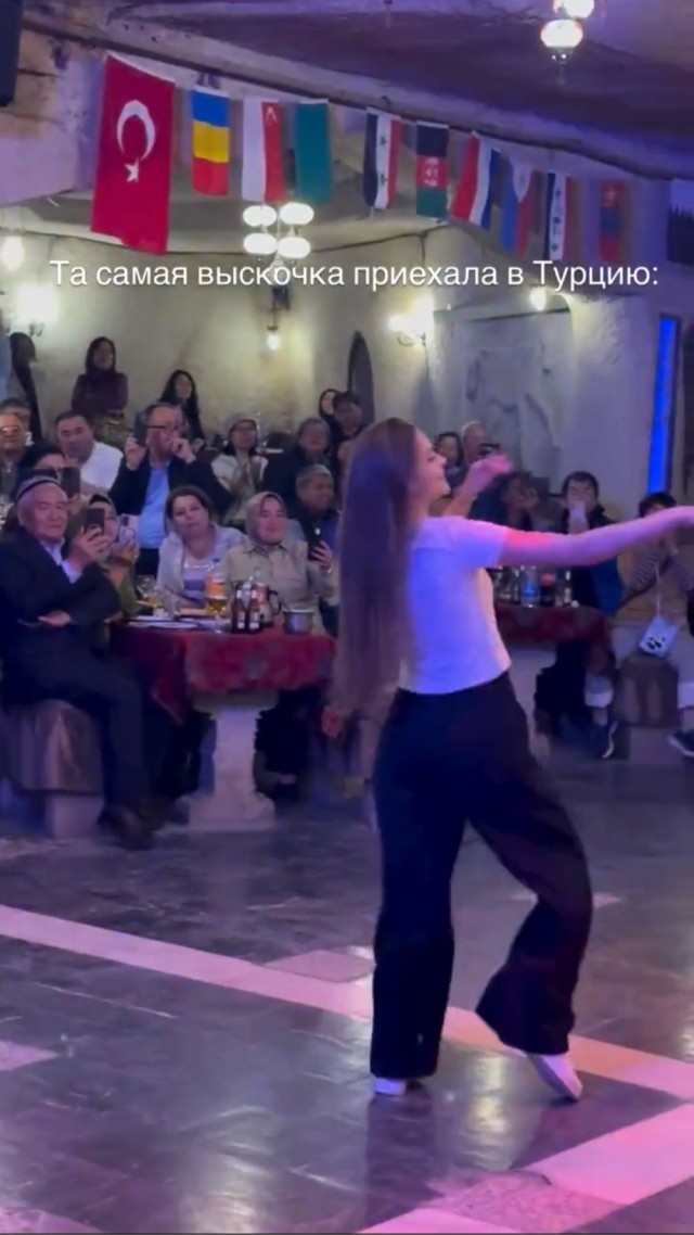 Даже без костюма красиво
