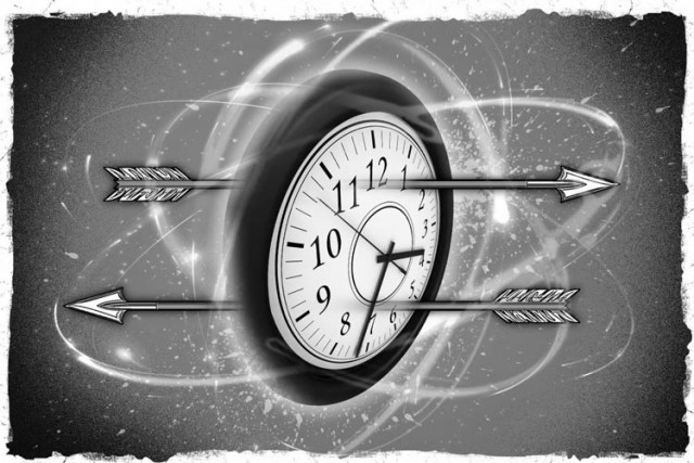 На квантовом уровне время способно течь в прошлое, показало исследование