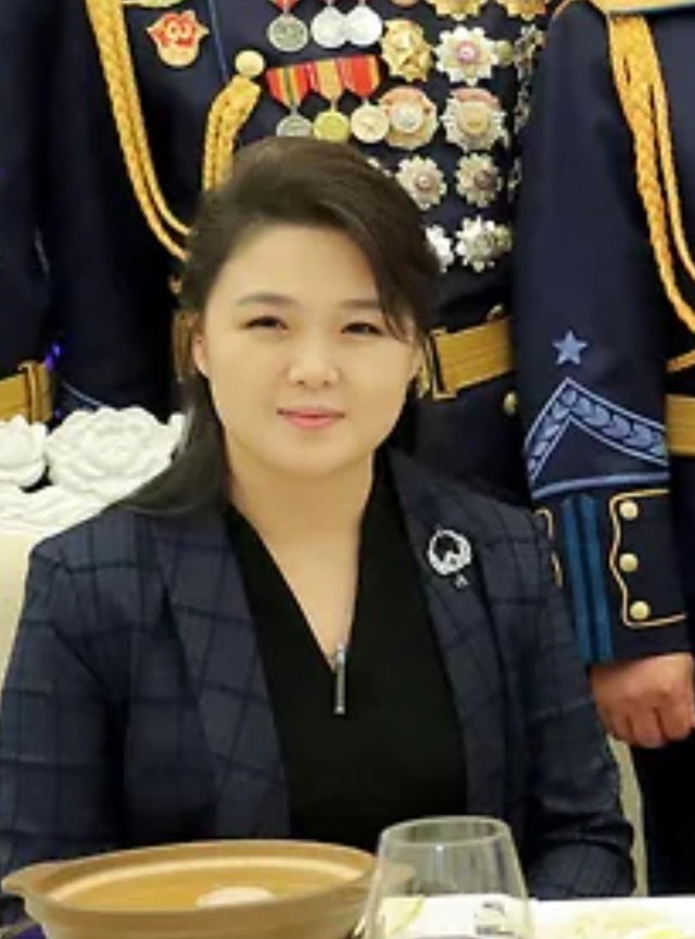 Жинка Кем Чин Ына.