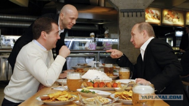 30 активистов Евромайдана забрали в отделение