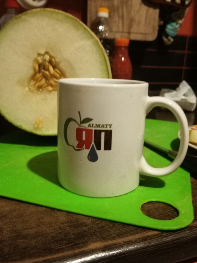 А из какой кружки вы пьете чай/кофе дома?
