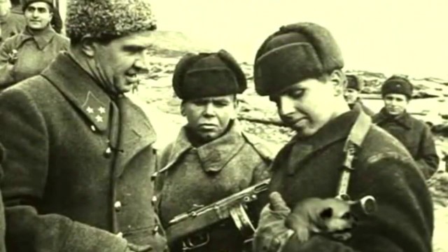 Герой Сталинграда маршал Василий Чуйков: малоизвестные штрихи к портрету полководца, который похоронен рядом со своими солдатами