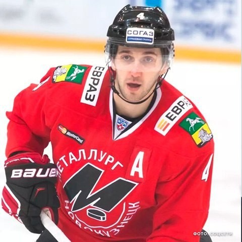 Умер хоккеист Кирилл Лебедев, игравший за магнитогорский «Металлург».
