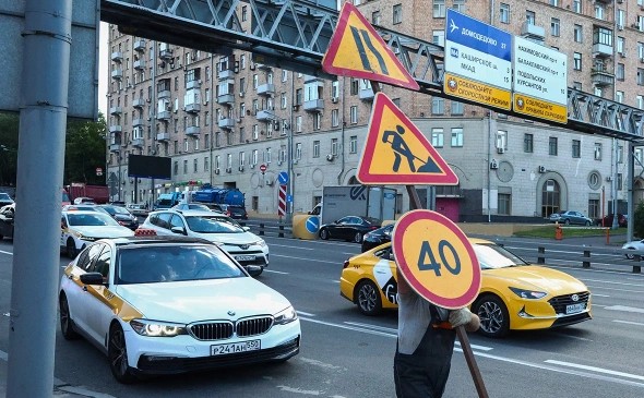 Минпромторг опроверг утверждение списка автомобилей для работы в такси