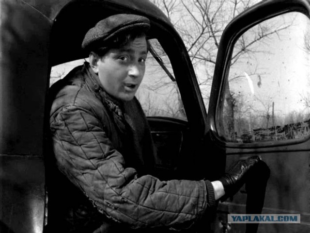 Армейские фотографии знаменитостей