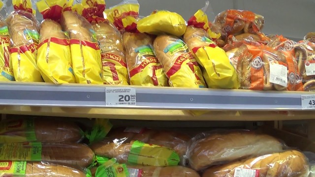 В Тобольске 17-летняя школьница не смогла купить хлеб в магазине «Магнит» из-за COVID-ограничений
