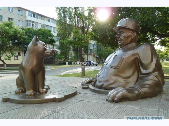 Необычные статуи мира