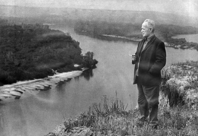 24 мая 120-летие писателя Михаила Шолохова.