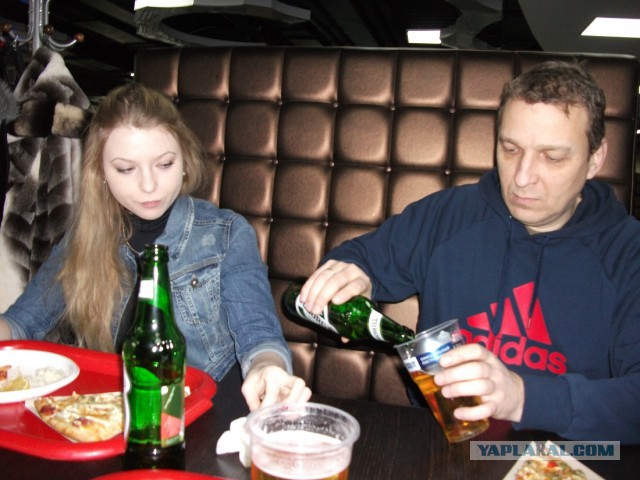 Три полоски Adidas