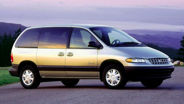 Второй триумф Ли Якокки и первый минивэн в истории: рождение Dodge Caravan