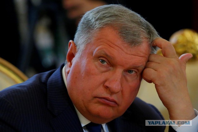 Покажем фотографию с рабочего места?
