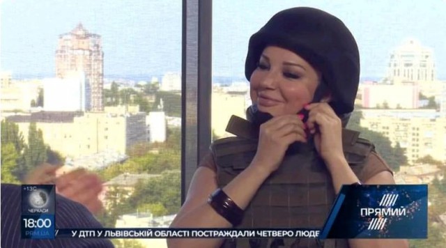 Не понимаю, зачем Максакову пиарят по нашему ТВ