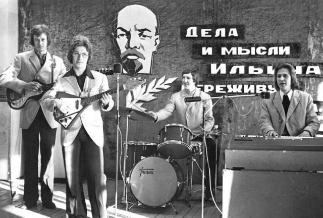 Чёрно-белый мир, фото