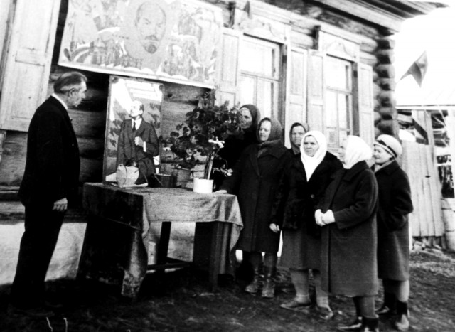 Фотографии из прошлого нашей страны - 36