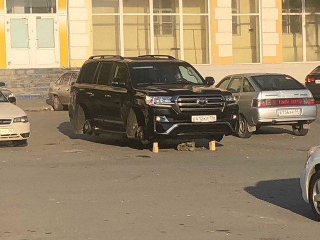 Шины в СССР: где покупали, сколько они стоили и как ездили без шипов