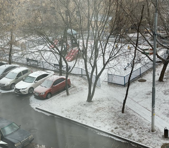 А что у вас за окном?