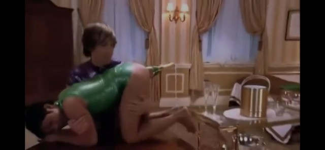 Трагическая подсечка от стакана зафиксирована в Уфе