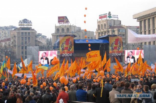 На Майдане снова горят шины