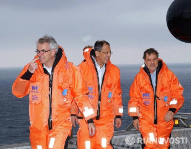 Лавров Сергей Викторович:"Не падать и идти упрямо к цели!"