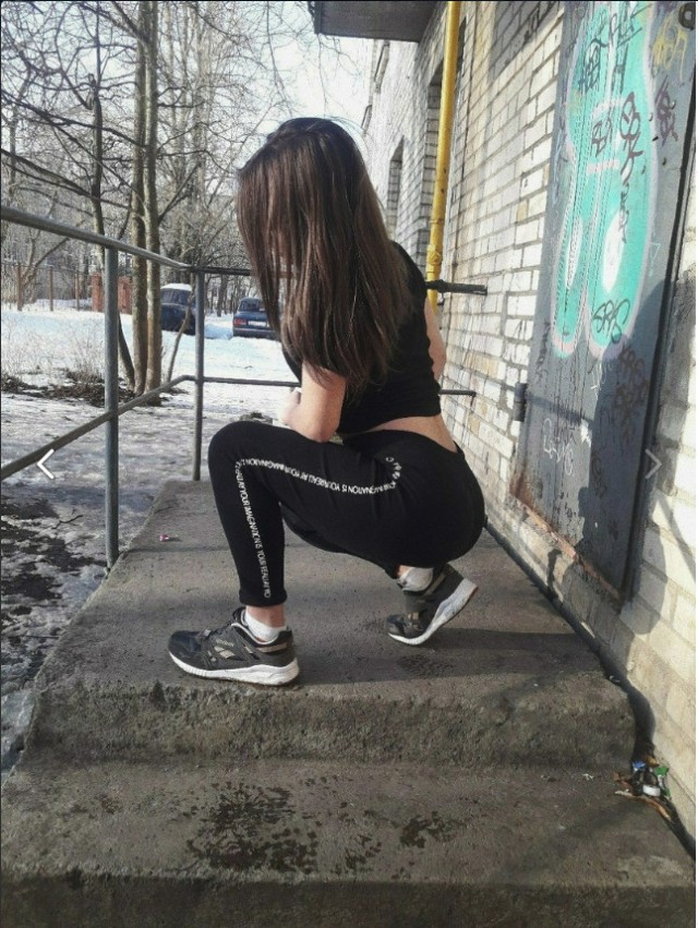Дуры, хватит кобениться перед фотиком