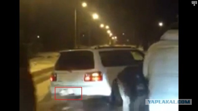 Как НЕ стоит выходить "разбираться" на безлюдной дороге.