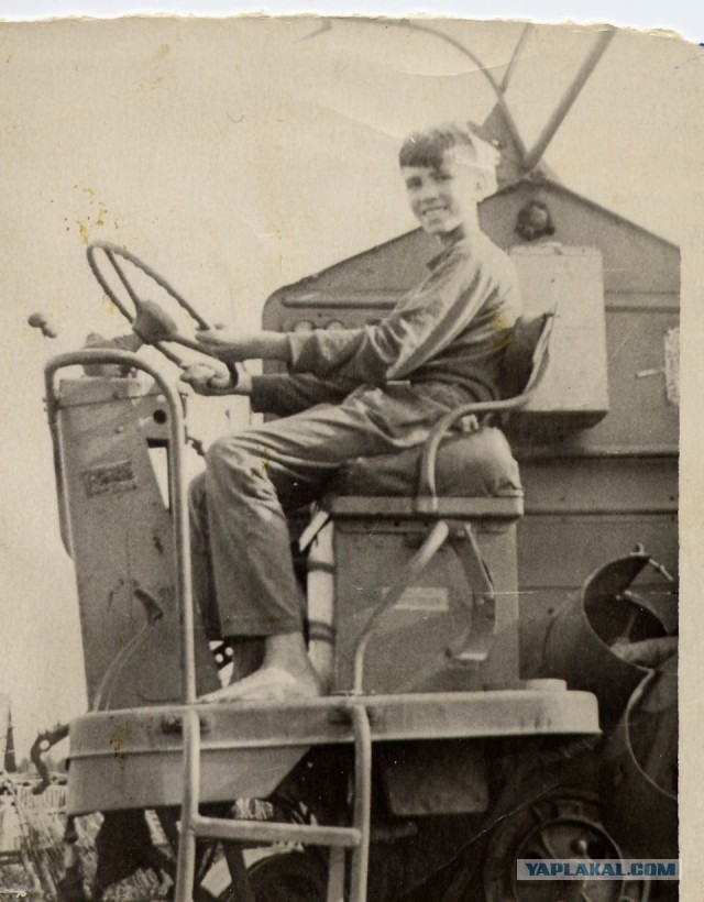 Прокати нас, Петруша, на тракторе...