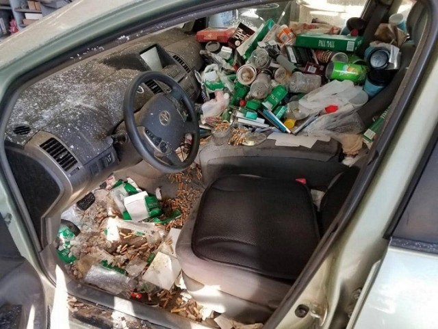 Старый Pontiac помыли впервые за 40 лет