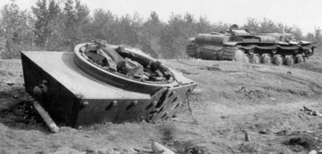 Цветные фотографии бронетехники времён Второй мировой войны