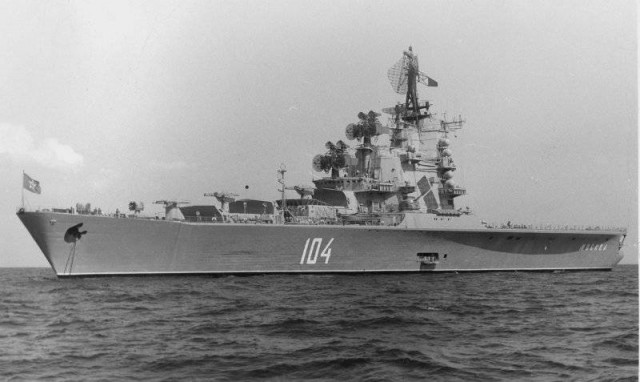 Для чего создавались первые советские авианесущие корабли «Москва» и «Ленинград»