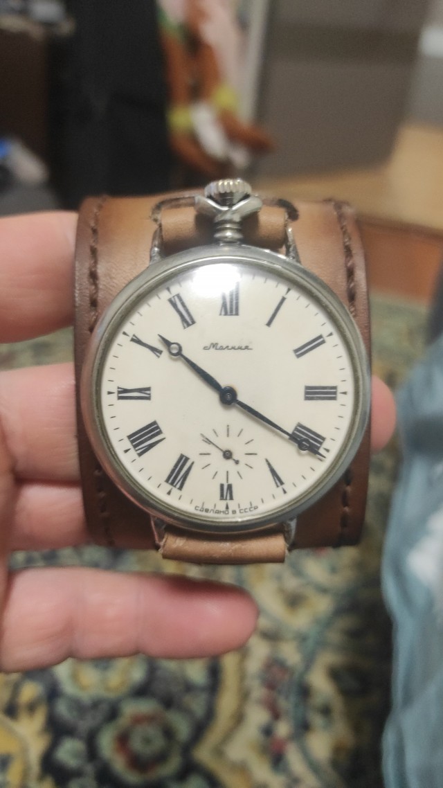 Часы, сделанные руками