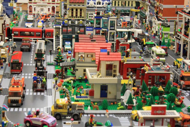 Когда Lego как наркотик или стройка LegoCity