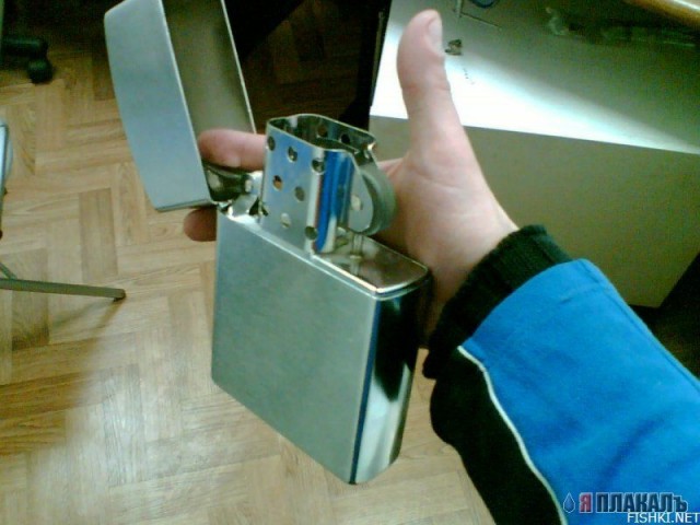 Мега-zippo.