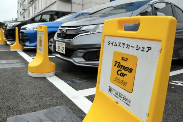 Японские каршеринги рассказали о клиентах, которые арендуют машины, но никуда не едут. В них отдыхают и работают