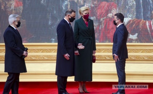 Президенты Украины, Польши, Латвии, Литвы и Эстонии подписали декларацию о сотрудничестве и демократических устремлениях