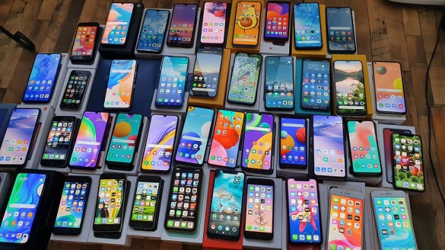 Вынужденная покупка новых смартфонов - всё. Еврокомиссия потребовала семилетней поддержки и обновлений