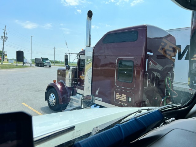 Почему американский тягач Kenworth W900 выпускается с 1961 года и по сей день?