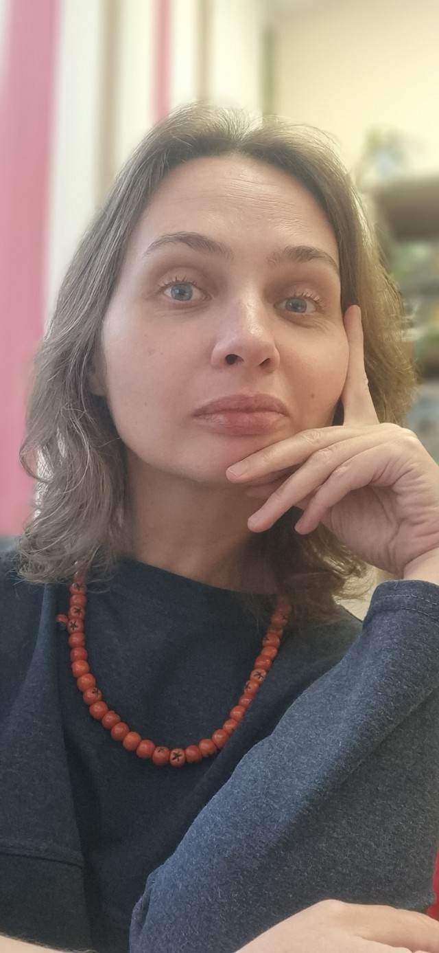 «Вот теперь ты мужчина», — сказала она, радостно схватив его за палку