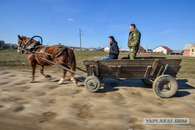 Автомобильные хиты 90-х возвращаются на дороги: россияне скупают 30-летние Mercedes, BMW и Porsche из Европы — за них не надо платить утильбор