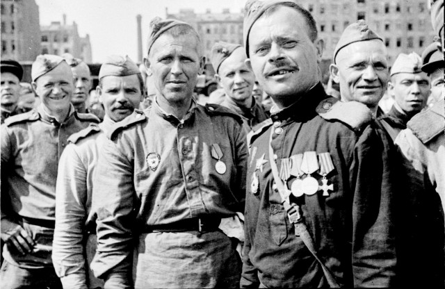 История в фотографиях - II