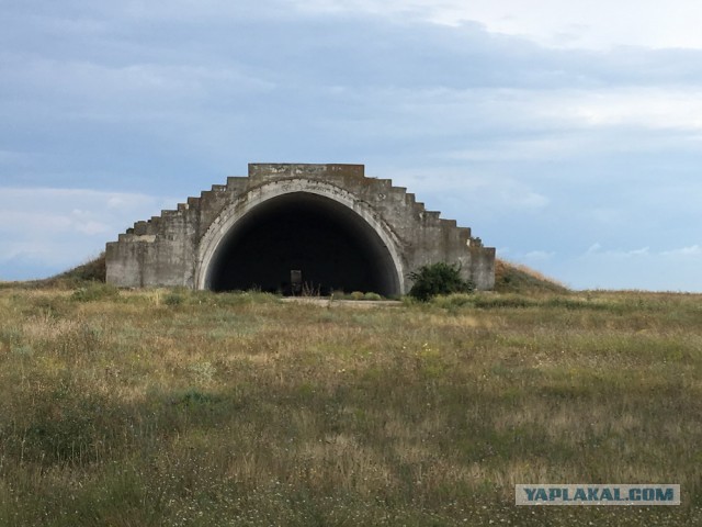 Заброшенная воинская часть на Донузлав